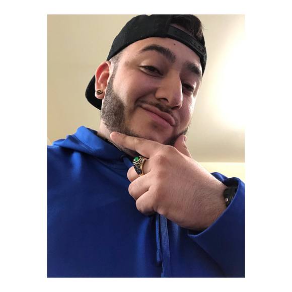 Meet your Posher, Adrian - Picture 1 of 1